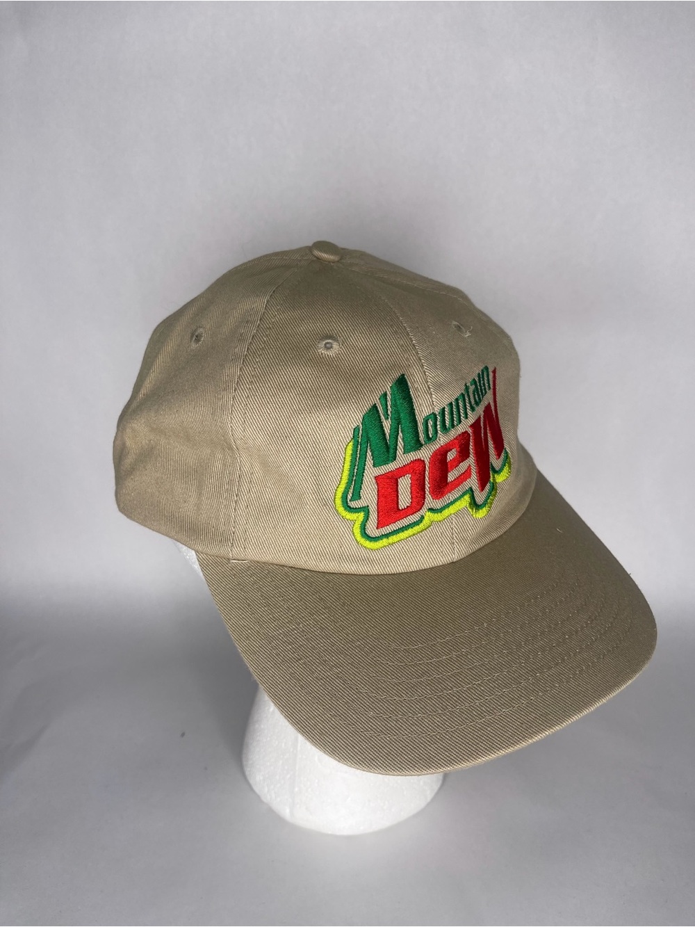 Men’s vintage Mountain Dew Embroidered Khaki Baseball Cap hat